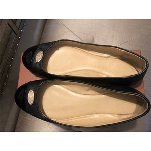 Coach Sz 8 Ashley Lambskin and Patent Leather shoe
